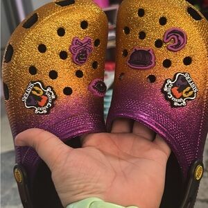 CROCS Hocus Pocus with charms